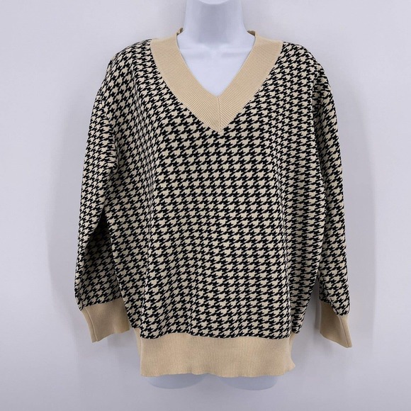 SHEIN Sweaters - Black Tan Houndstooth V Neck Sweater Shein Sz M Long Sleeve Stretch Viscose